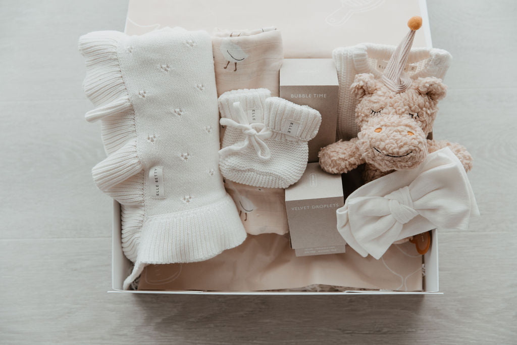 Lottie Ruffle Knit Blanket