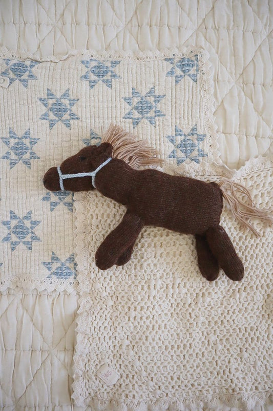 Knit Pony - Hank (cocoa)