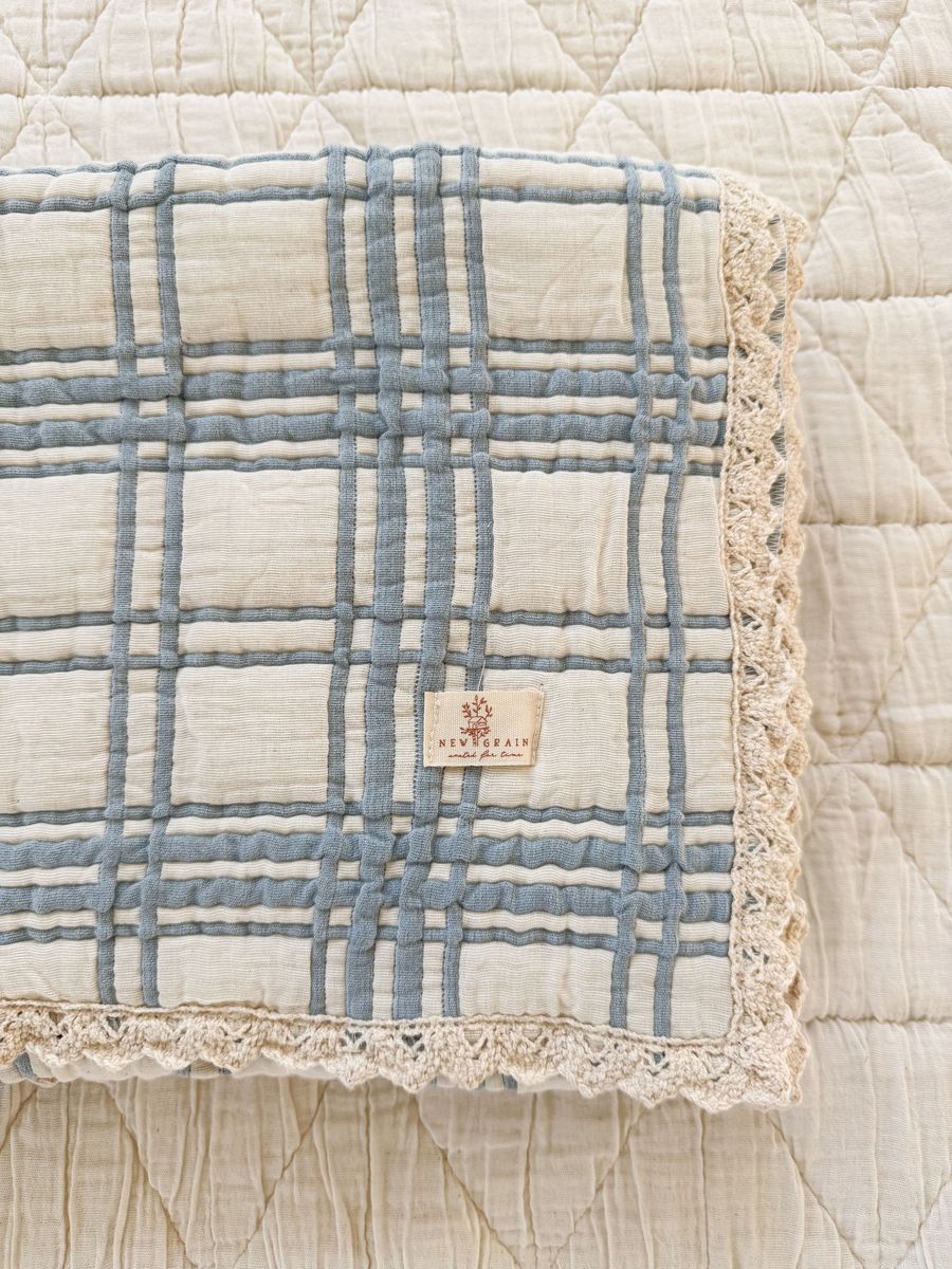 French plaid quilt - powder