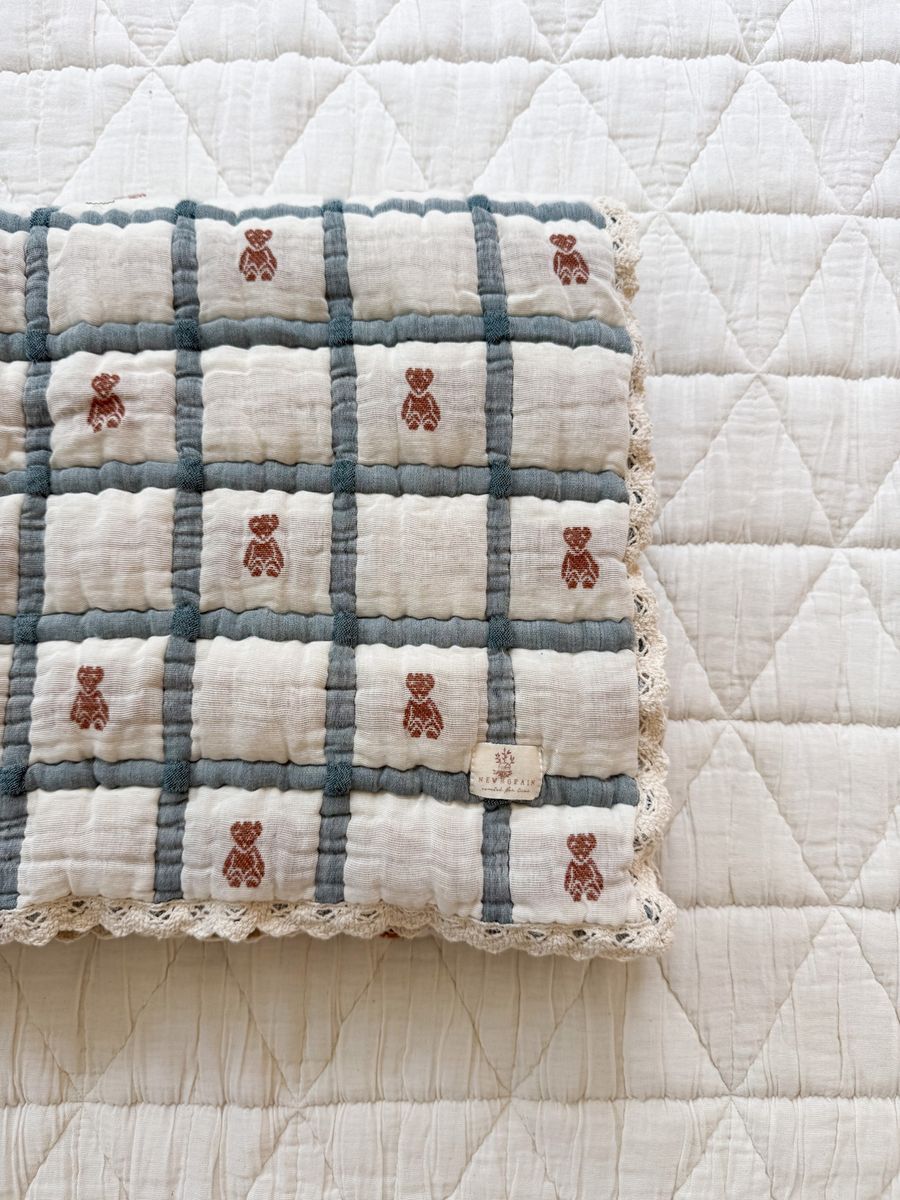 keepsake quilt - teddy bluebelle