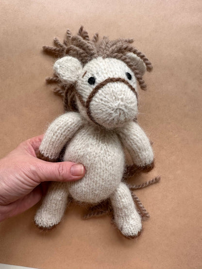 Studley Heirloom Horse // Cream